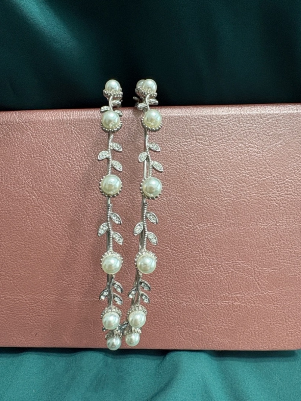 Silver Pearl-Accent Double Row Headband - Women's Hair Accessory - Picture 3 of 4